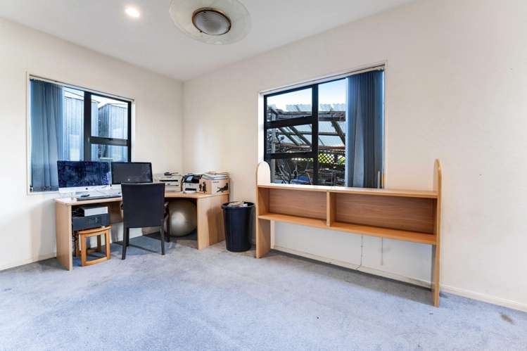 18 Ribbonwood Crescent Goodwood Heights_10