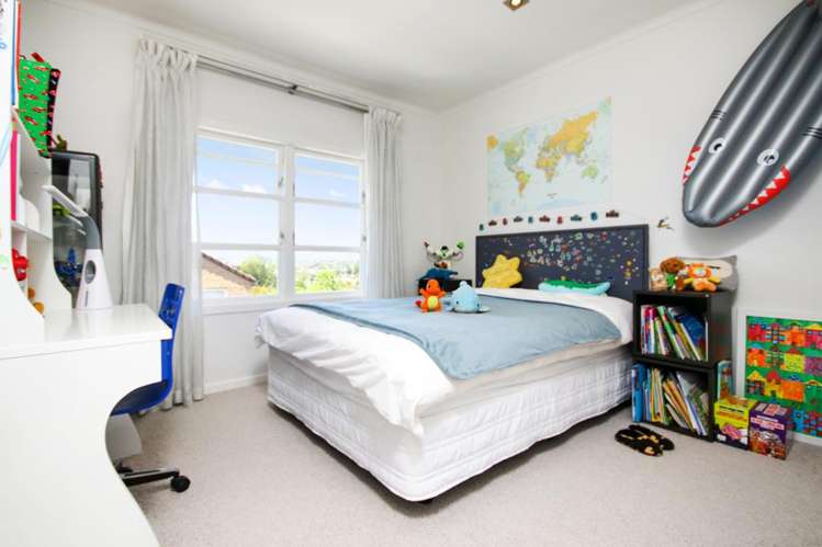 23 Seymour Road Mellons Bay_25