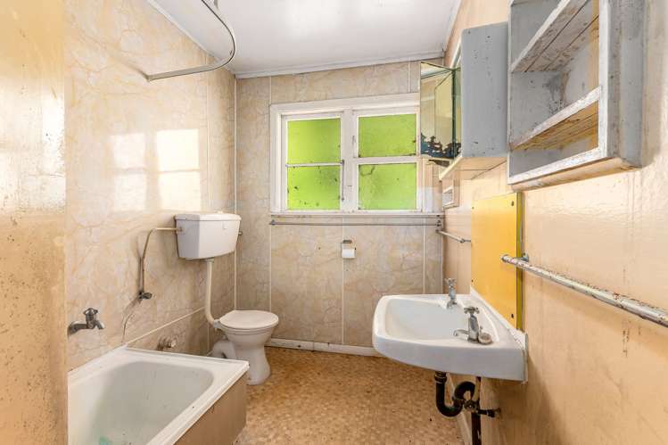 5 Onslow Road Khandallah_12