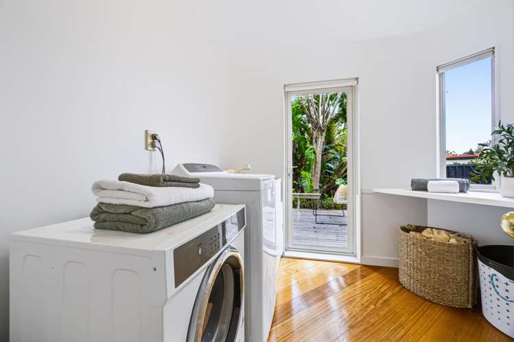 3A The Circle Manly_18