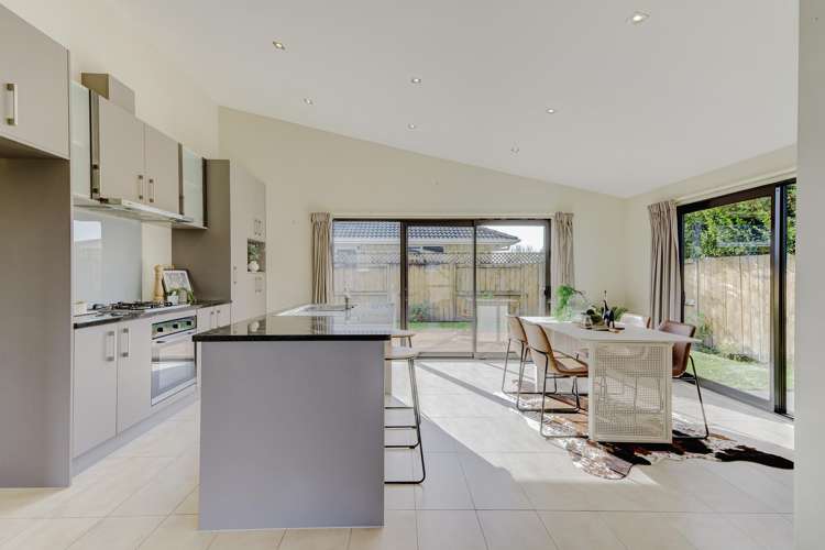 15 Chadwick Place Rototuna North_4