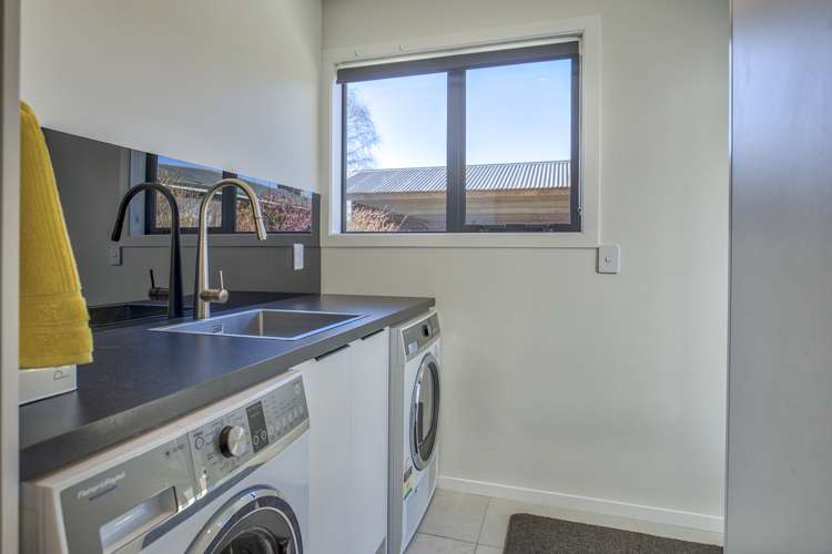 156 Upton Street Wanaka_19