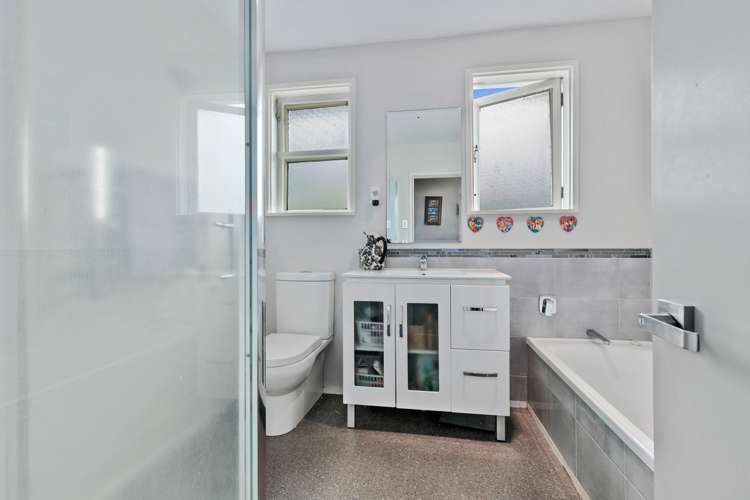 9 Churchill Avenue Maeroa_13