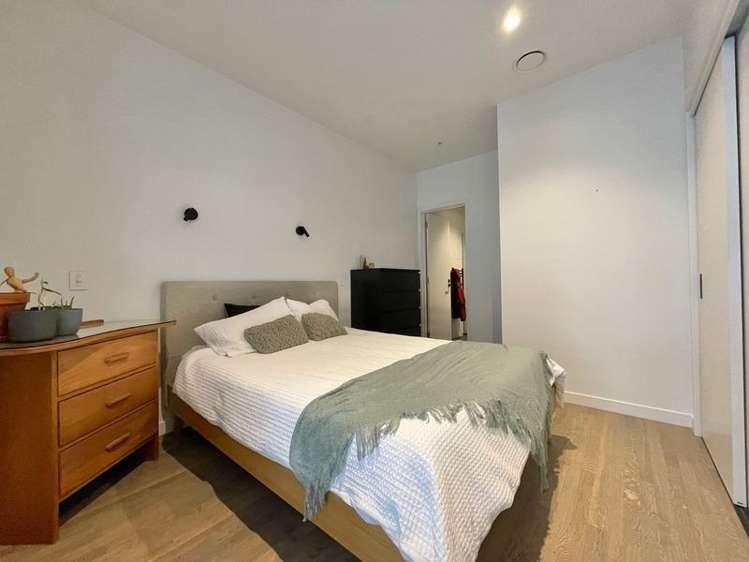 303W/10 Exmouth St 10021_7