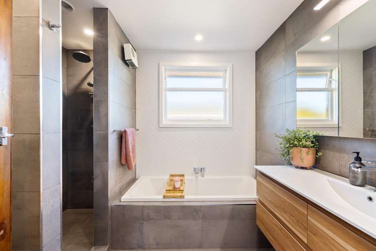 241 Lake Terrace Road Shirley_14