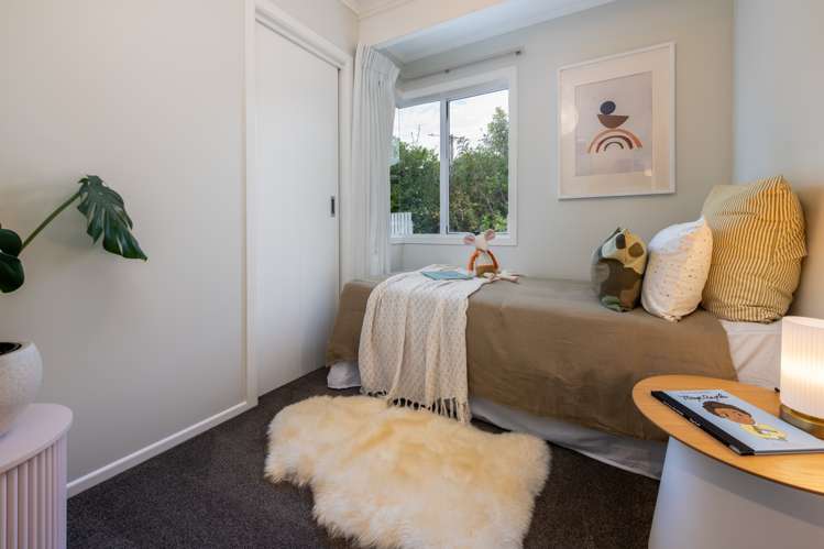 29 Cliff Road Torbay_16