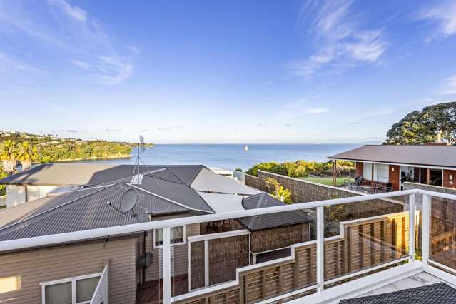1019A Whangaparaoa Road Manly_1