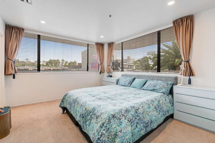 3A/171 Hurstmere Road Takapuna_17