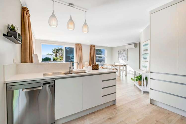 63a Walton Street Red Beach_10