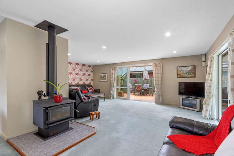 2/18 Woodbury Street Avonhead_3