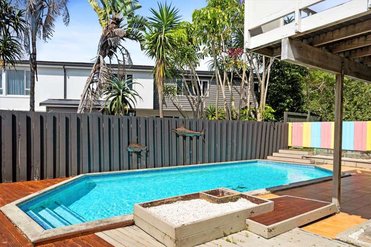 63 Parr Terrace Castor Bay_21