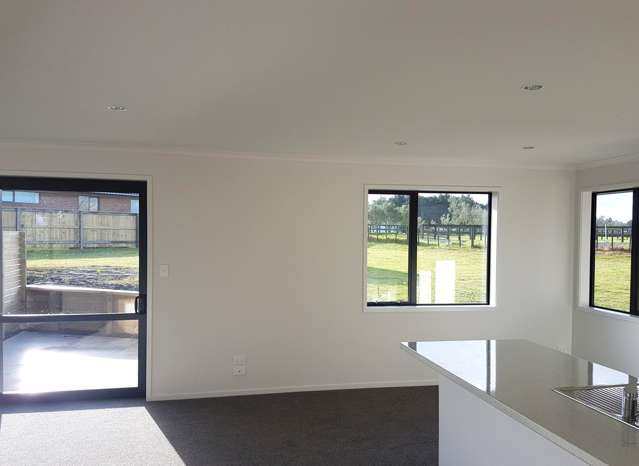 39 Ocean View Rise Ruakaka_4