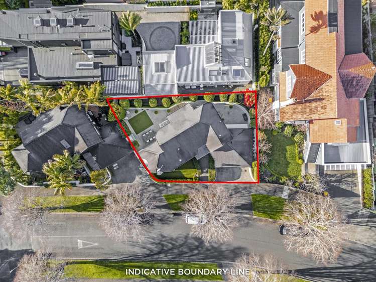 2/2 Martin Avenue Remuera_17