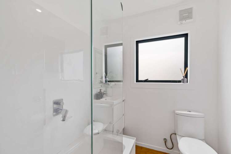 3/125a Birkdale Road Birkdale_6