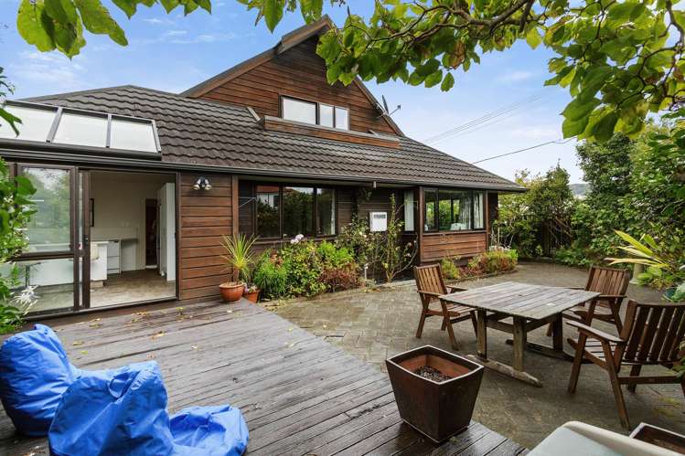 1 Colin Grove Hutt Central_9