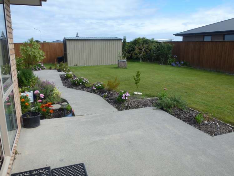 140 Coulson Road Paroa_10