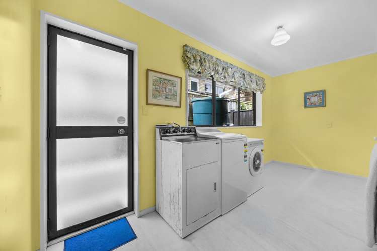 2/7 Waller Avenue Bucklands Beach_25
