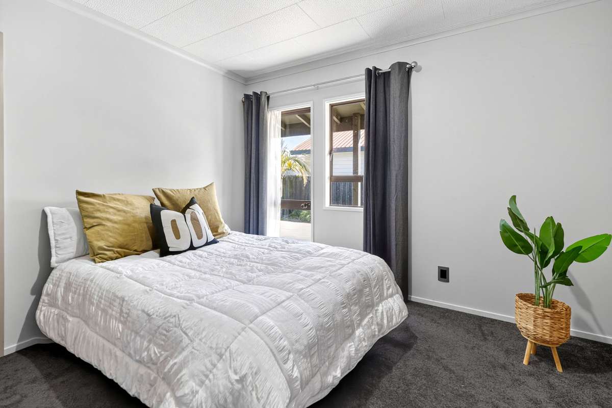 12 Manuka Street_3
