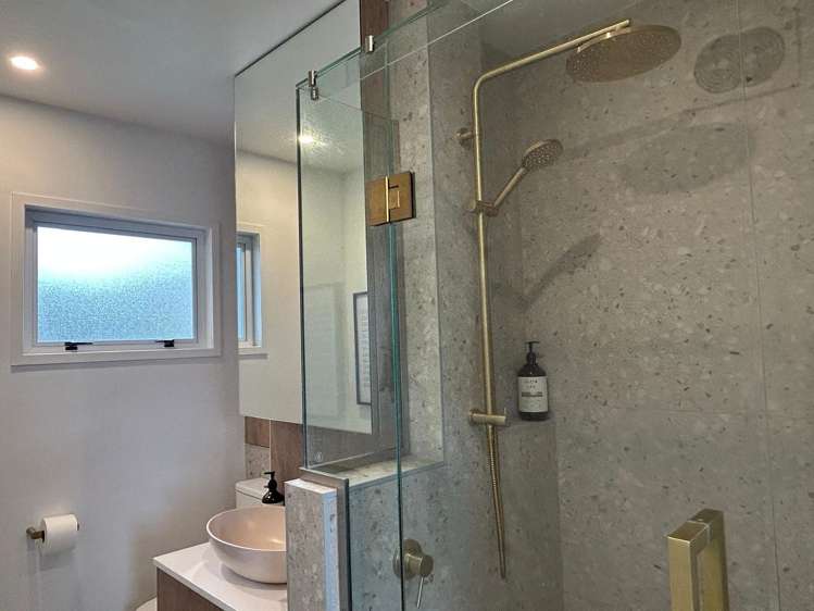 6/8 Harvey Place St Heliers_8