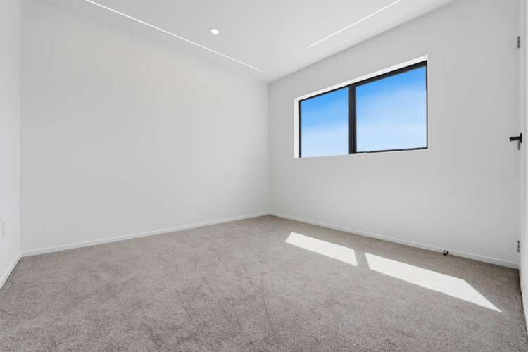 81-97 Otuwairoa Esplanade Papakura_9