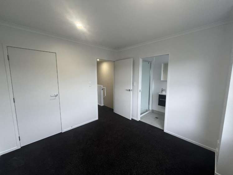 1/8 Ngaere Avenue 1053_7