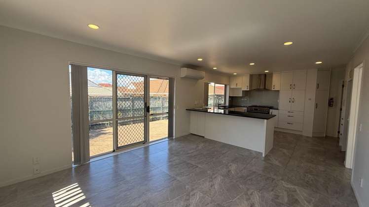 186 Botany Rd Botany Downs_6
