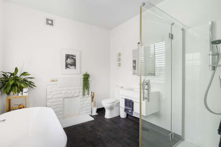 36 Oroua Street Eastbourne_11