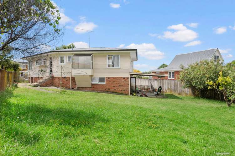 127 Reeves Road Pakuranga Heights_4