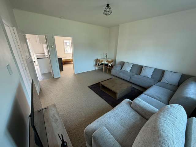 79 Hall Crescent Epuni_1