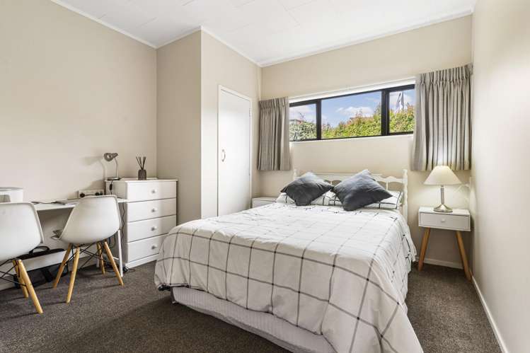 38 Lakeside Drive Pahurehure_16