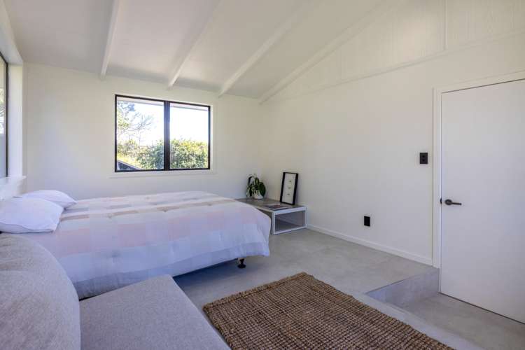 16 Ocean Road Surfdale_19