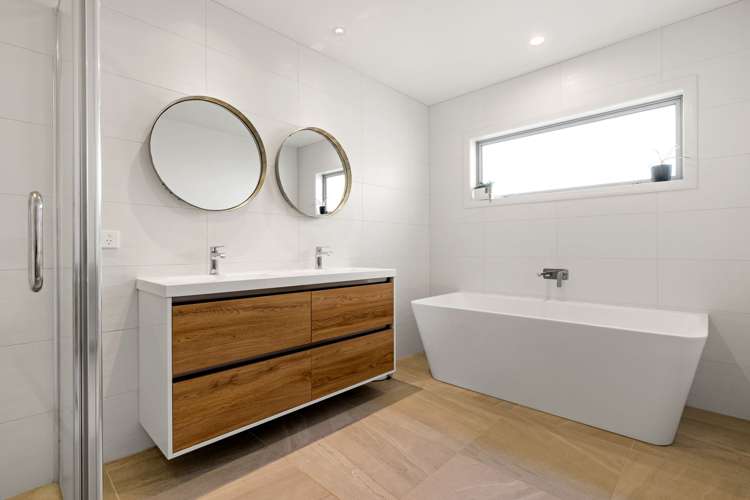 1 Alan Livingston Drive Cambridge_20