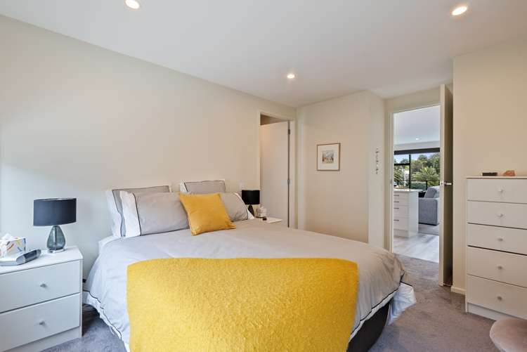 2/2 Matatua Road Raumati Beach_11