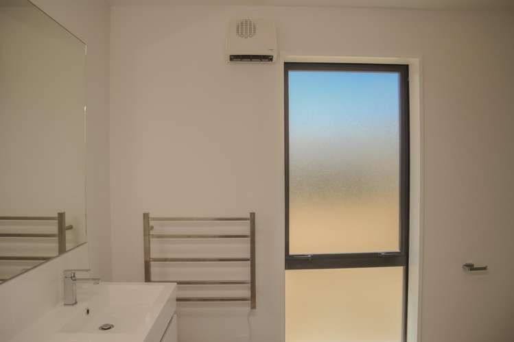 10A Hinau Crescent Kaiata_17