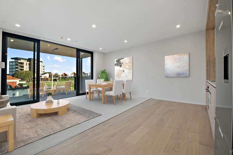 8/12 Marlborough Crescent Hobsonville_5