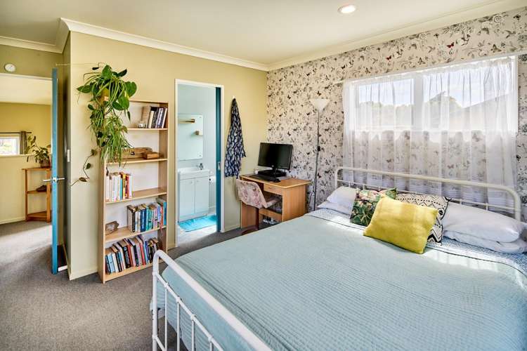 10 Pohutukawa Grove Titahi Bay_8