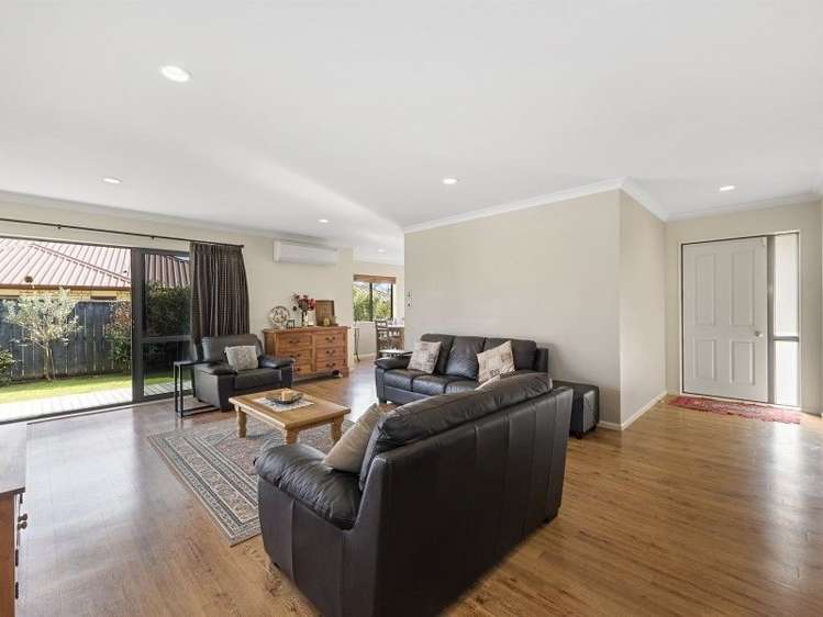 4 Portobello Way Huntington_10