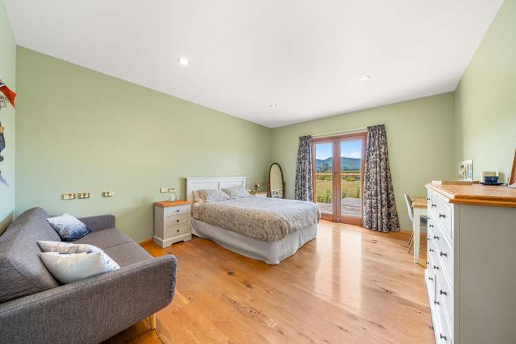 69 Longwood East Road South Featherston_11