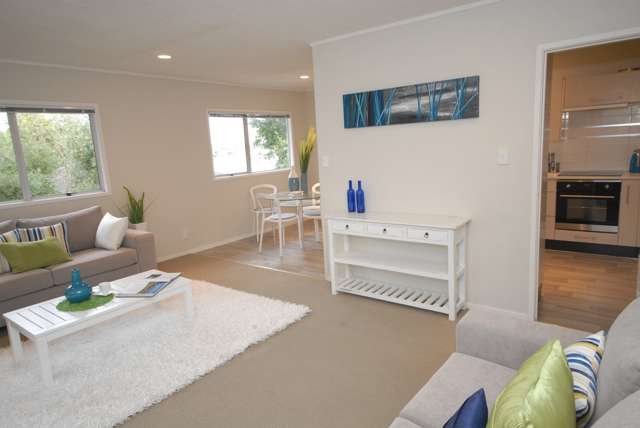 1/32 Lambrown Drive Totara Vale_3