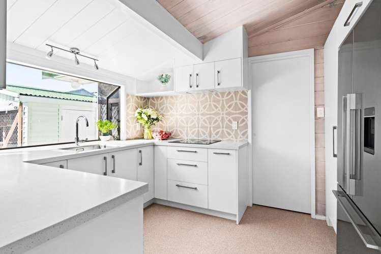 37 Grassmere Road Meeanee_4