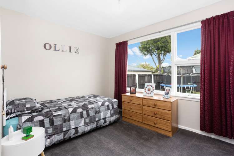 19 Kathleen Crescent Hornby_6