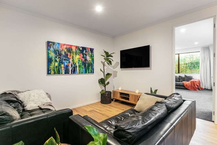 32a Bernard Magnus Lane Greenhithe_7