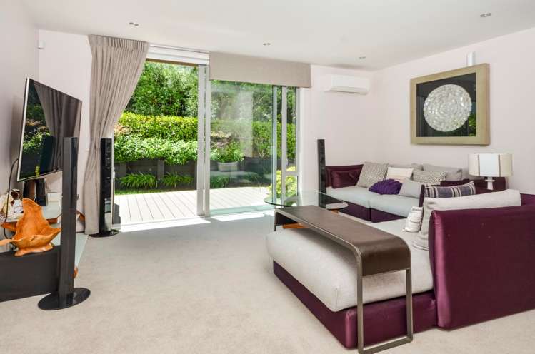 4b Beach Road Castor Bay_9