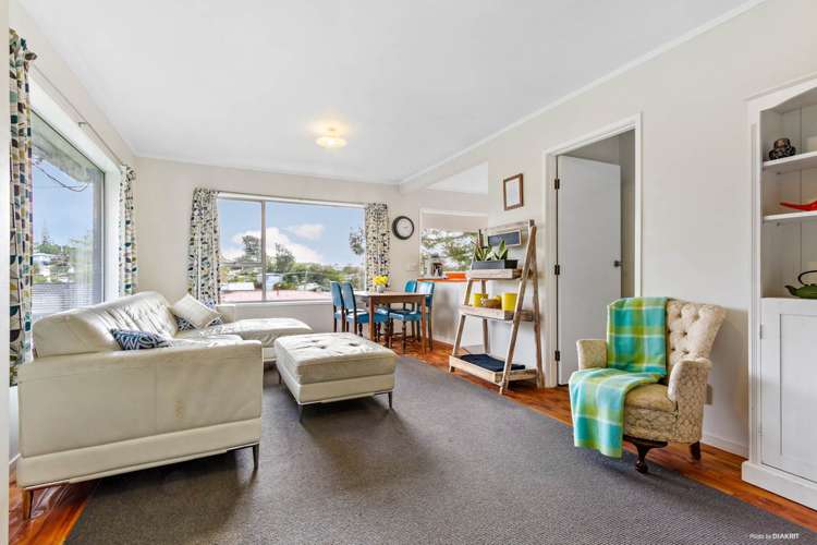 1/46a Kamara Road Glen Eden_5