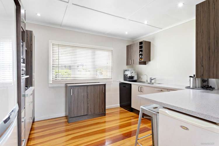 8 Nigel Road Browns Bay_25