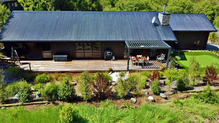 68 Parawera Drive Acacia Bay_5