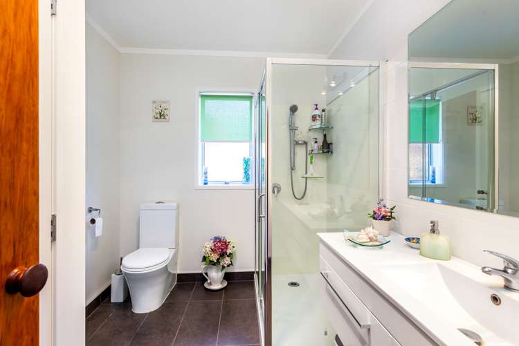 35 Trig Road Whitford_13