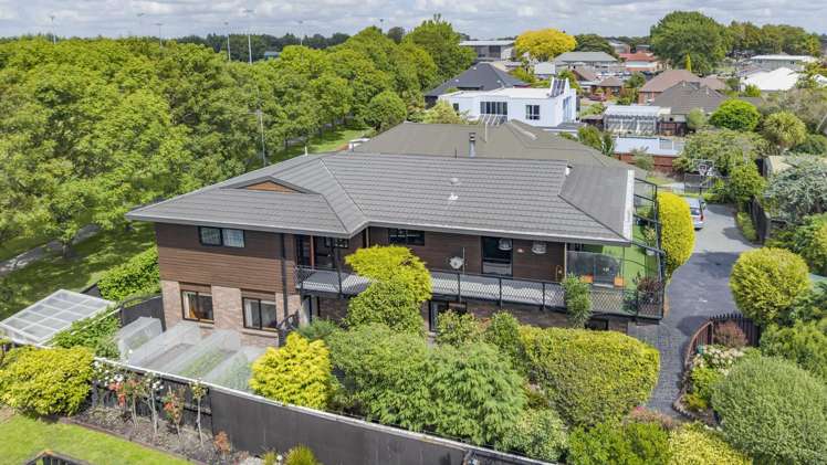 80 Regency Crescent_0