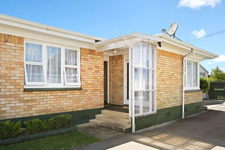 15 Tomin Road Glenview_5