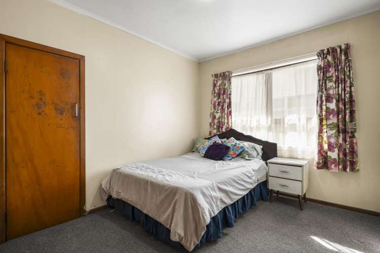 16 Antrim Crescent Otara_14